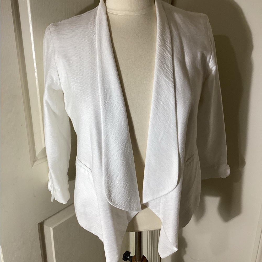 Ruby Rd. White Dressy Jacket. Size 6 Petite.